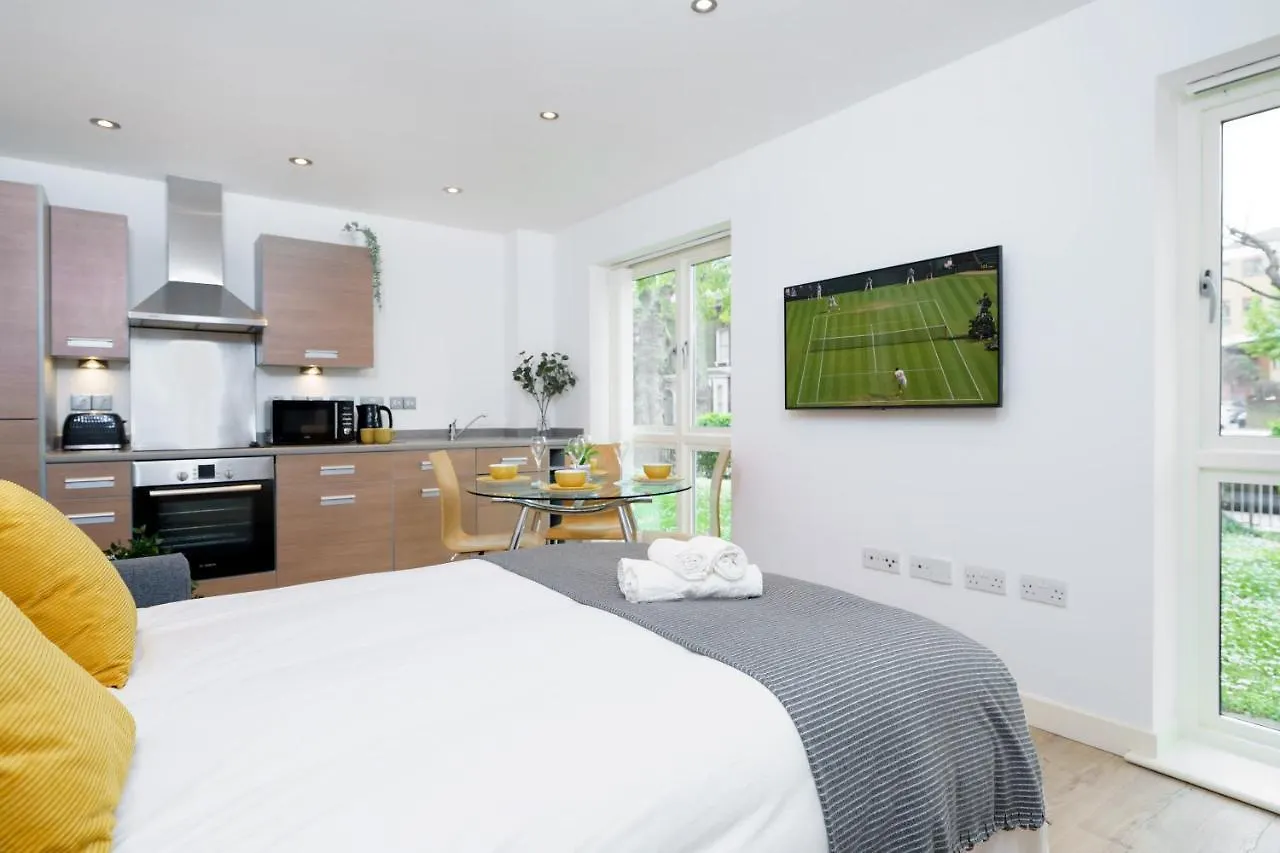 Cosy Studio Near Stratford, O2 And Canary Wharf London