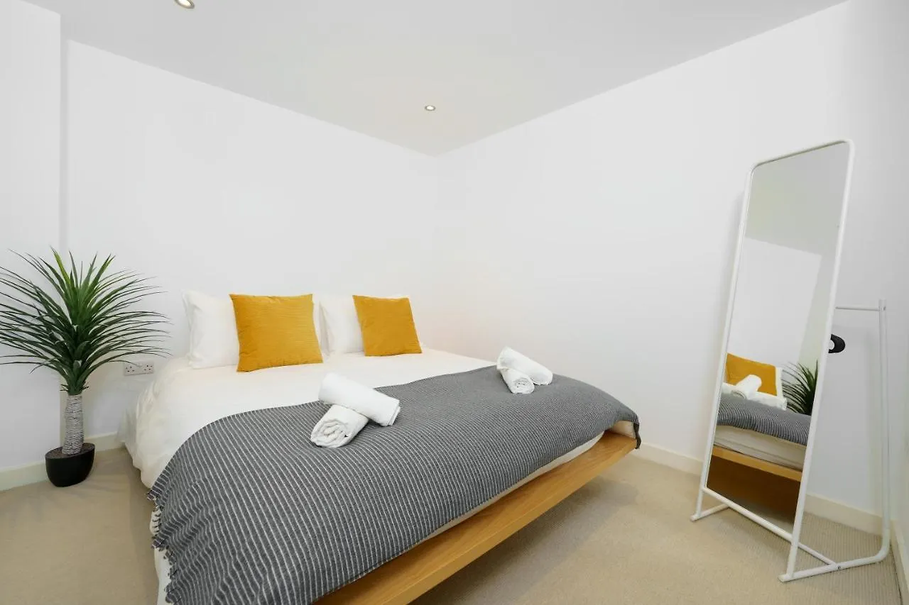 Cosy Studio Near Stratford, O2 And Canary Wharf London 0*,